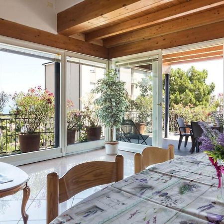 Appartement Frank Ronyo à Desenzano del Garda Extérieur photo