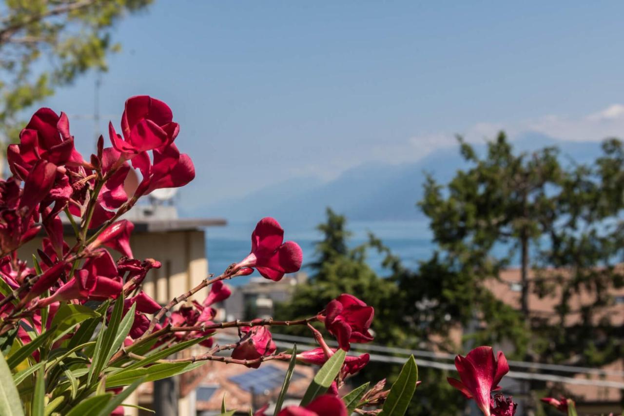 Appartement Frank Ronyo à Desenzano del Garda Extérieur photo