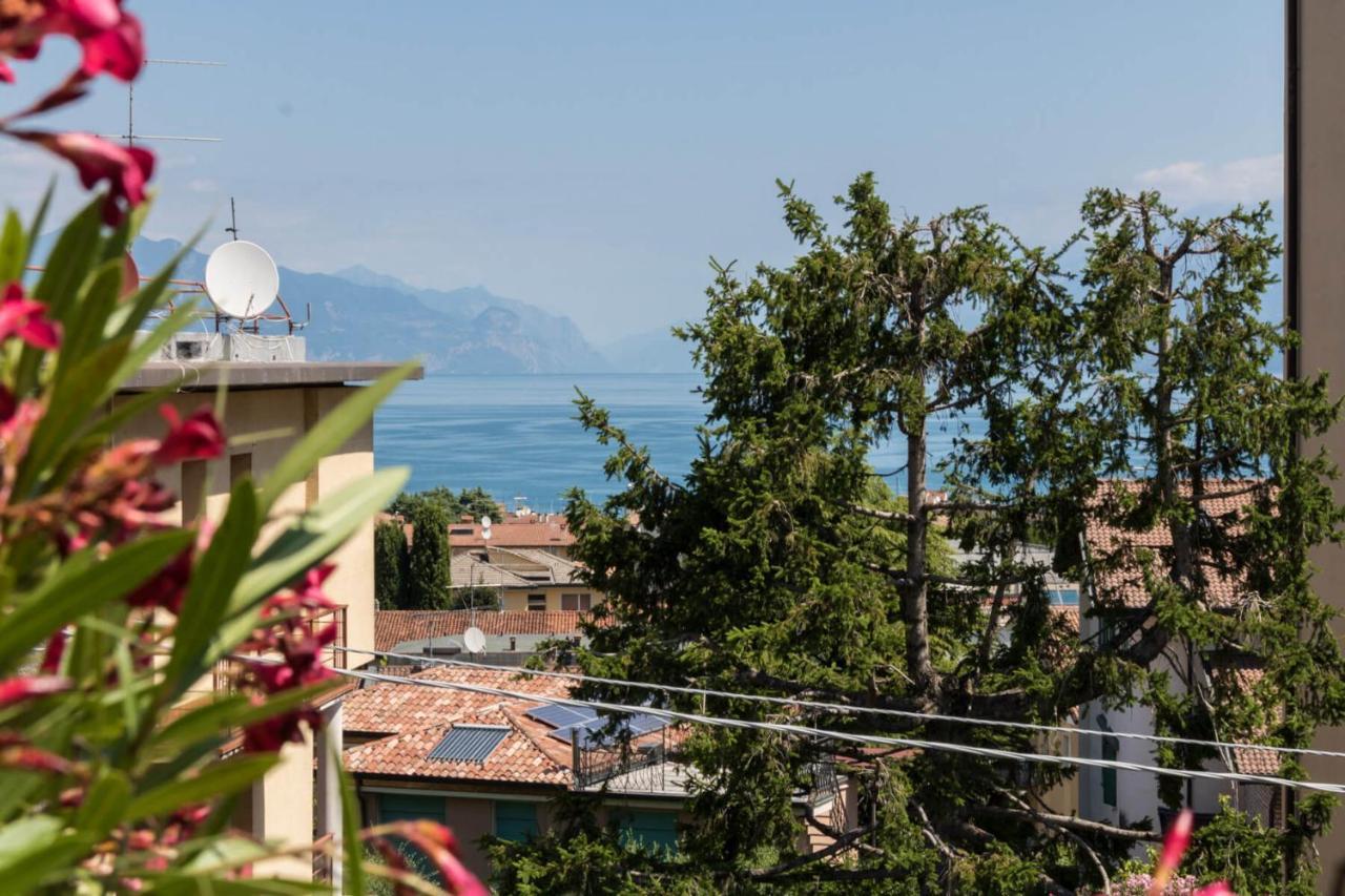Appartement Frank Ronyo à Desenzano del Garda Extérieur photo