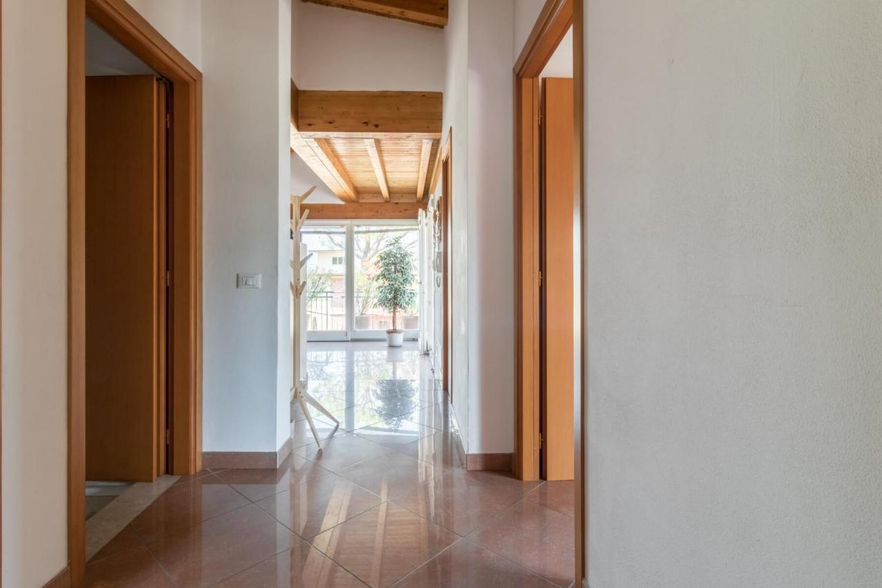 Appartement Frank Ronyo à Desenzano del Garda Extérieur photo