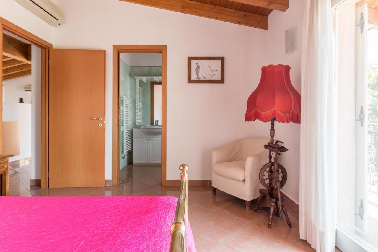 Appartement Frank Ronyo à Desenzano del Garda Extérieur photo