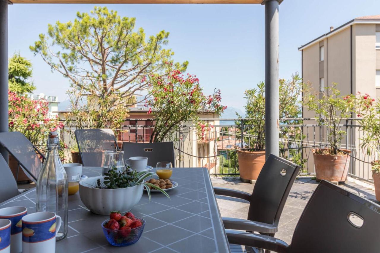 Appartement Frank Ronyo à Desenzano del Garda Extérieur photo
