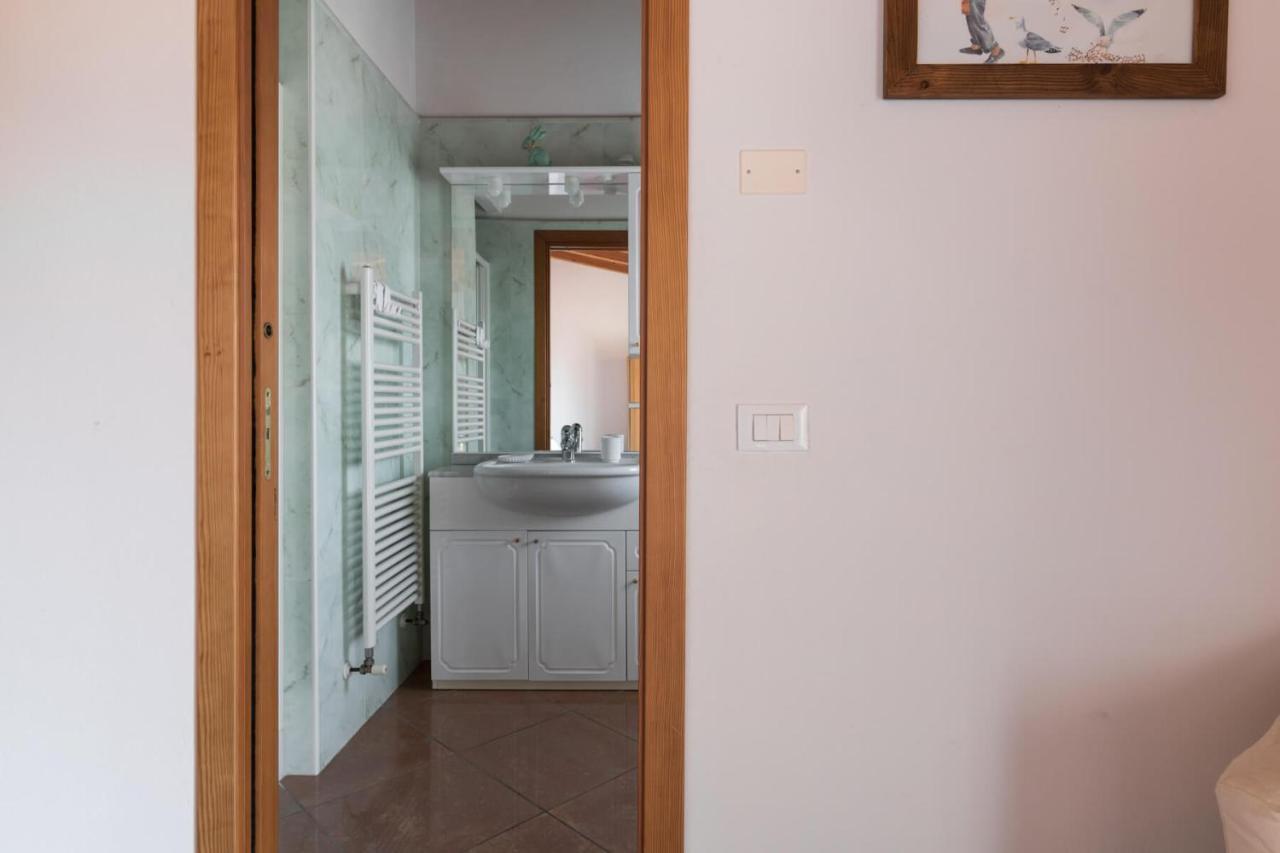 Appartement Frank Ronyo à Desenzano del Garda Extérieur photo