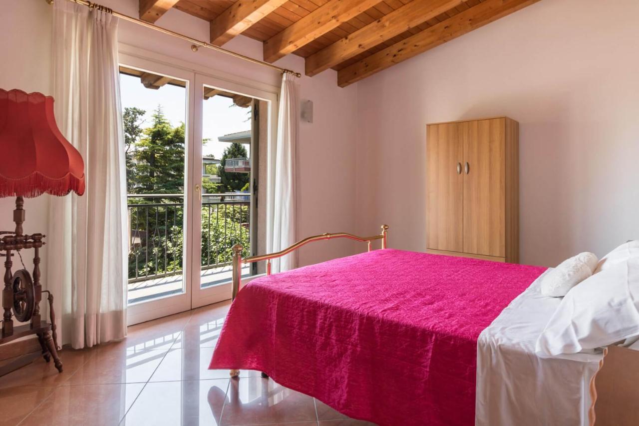 Appartement Frank Ronyo à Desenzano del Garda Extérieur photo